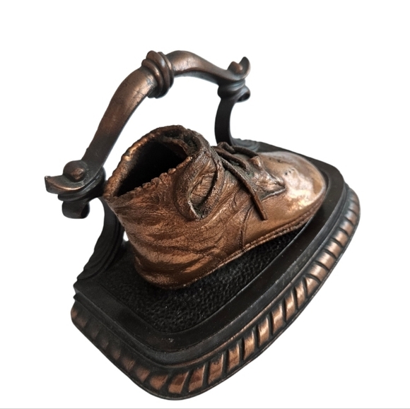 Vintage Bronze Baby Shoe Keepsake - Picture 2 of 7